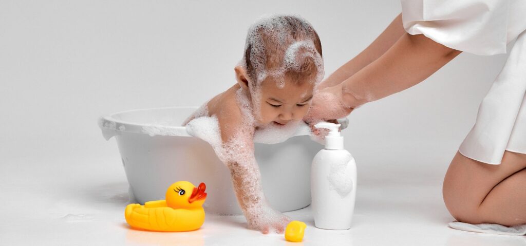 Safe Bathing Tips for Newborns